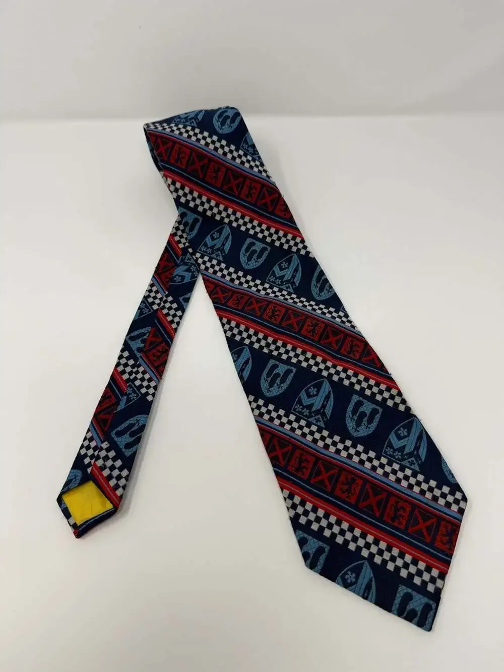 Vintage Heraldic Shield and Checkered Pattern Silk Necktie Scottish Nordic